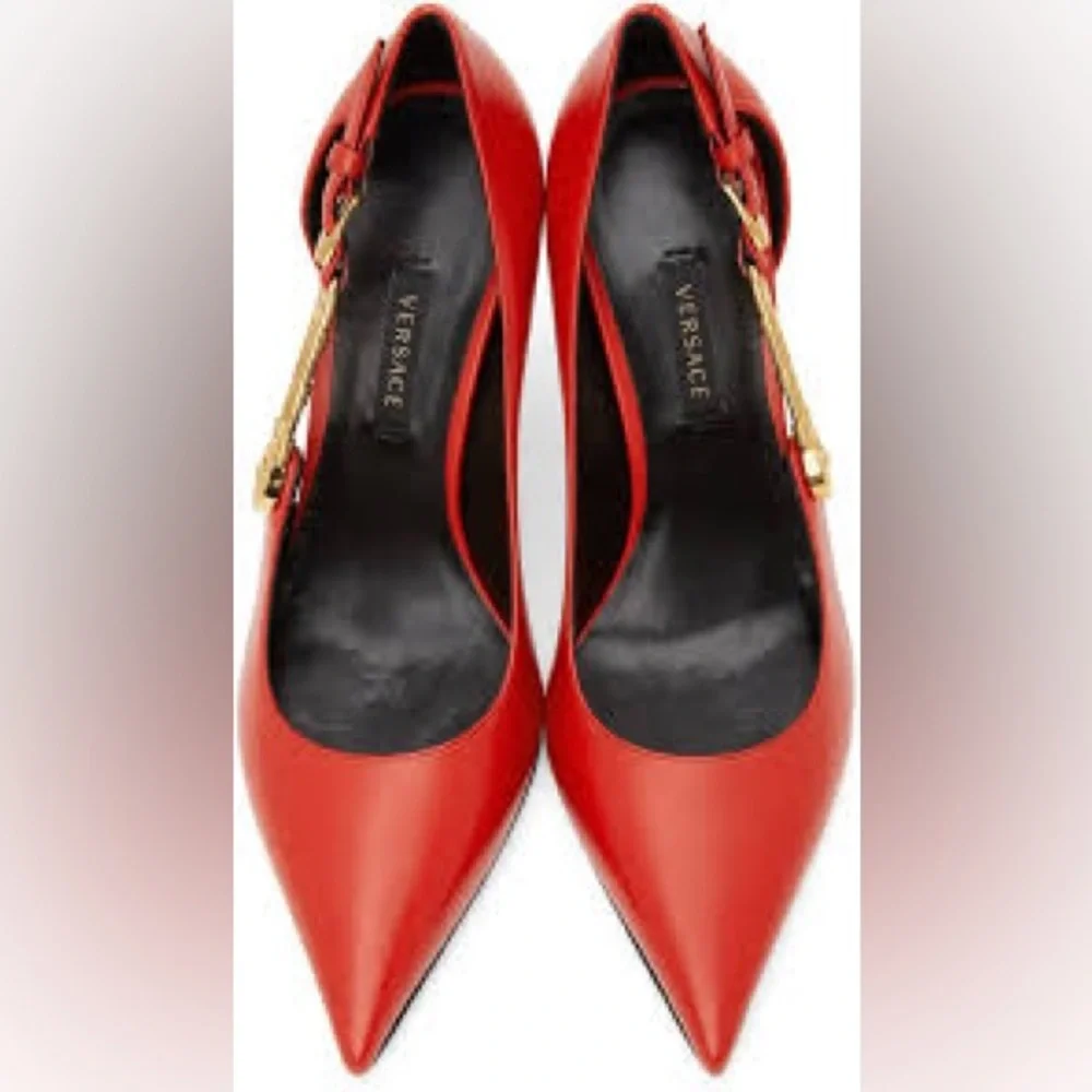 AUTHENTIC Versace red 100% leather women’s “safety pin” pump size 8 - Picture 4 of 9